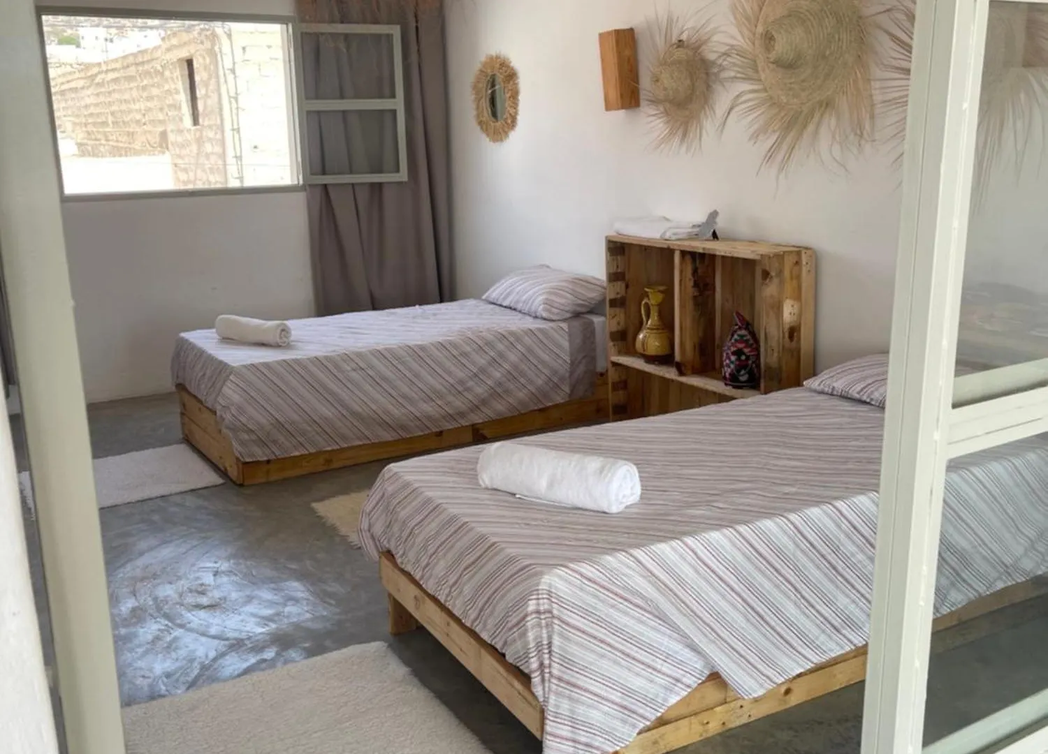 Anir Of Sea Tamraght Hostel